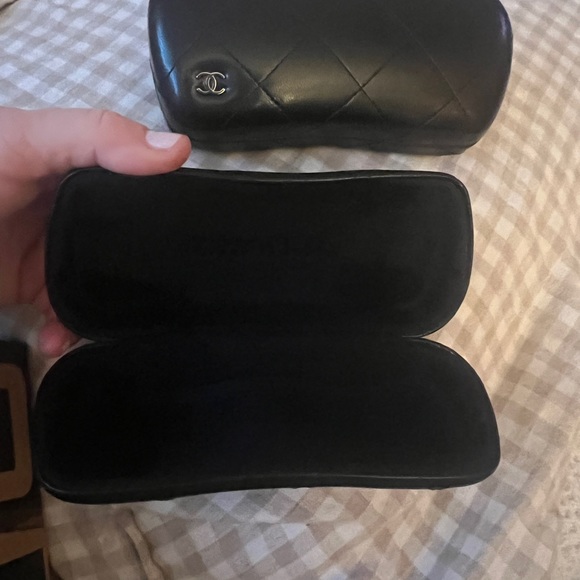 Chanel Black Quilted C Sunglasses Cases - Picture 3 of 3